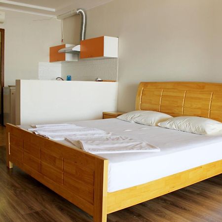 Vip Apartments Sovinion Odesa Exterior foto